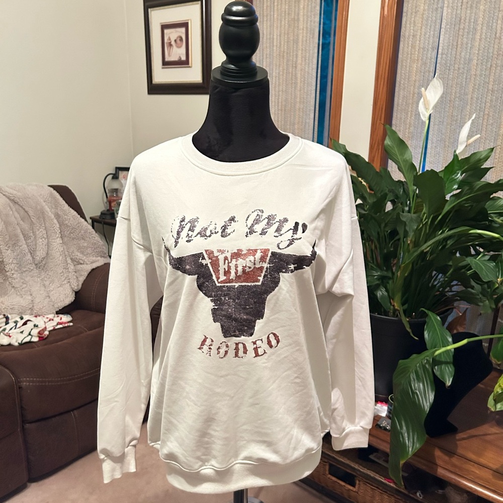 White Graphic Sweatshirt with Bull Design